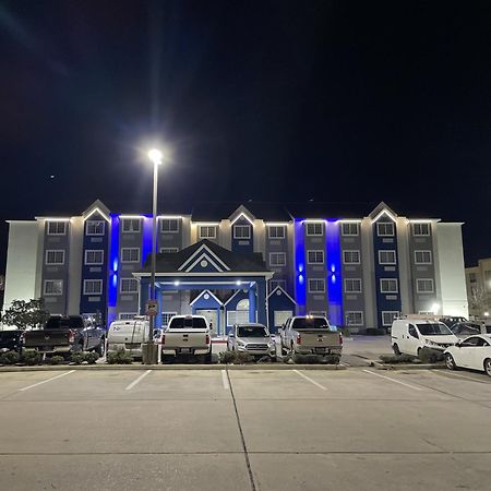 Microtel Inn And Suites Baton Rouge Airport Esterno foto