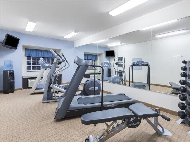 Microtel Inn And Suites Baton Rouge Airport Esterno foto