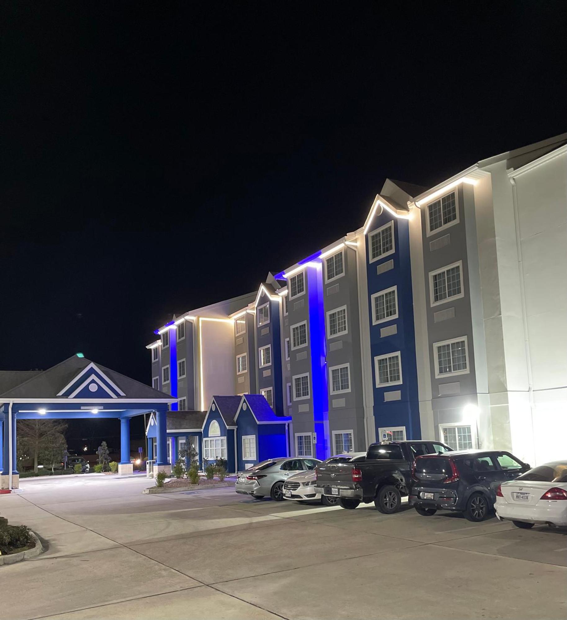 Microtel Inn And Suites Baton Rouge Airport Esterno foto